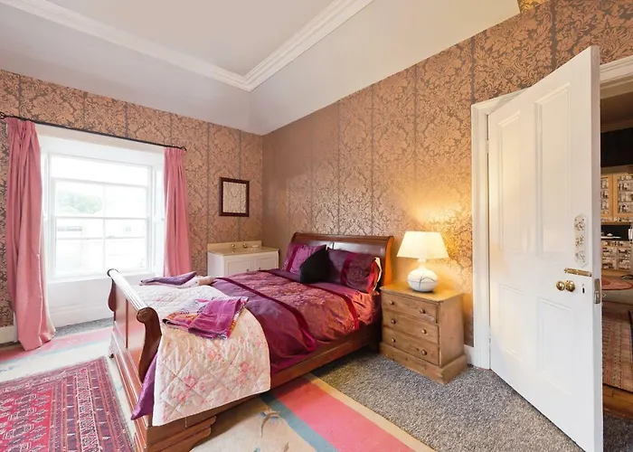 Апартаменты Ledville Castle *